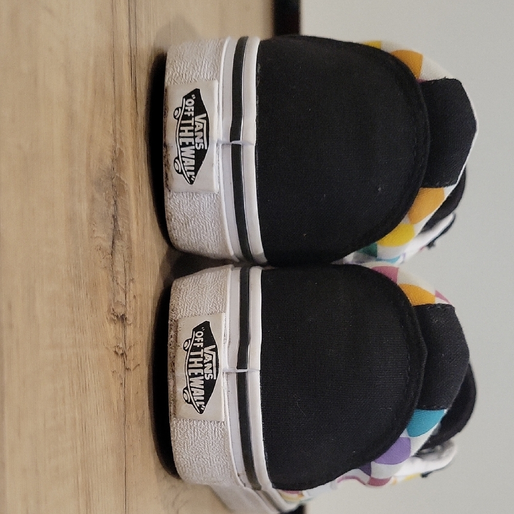 Vans Womens Black and White Sneakers with Colorful Checkered Pattern Size 6.5 - Picture 6 of 6